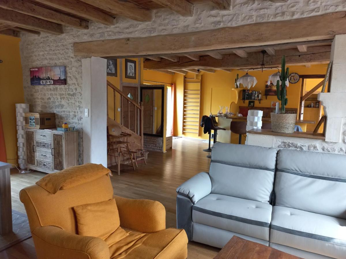 Le Moulin D'Errol Villa Saint-Jean-dʼAngély Dış mekan fotoğraf